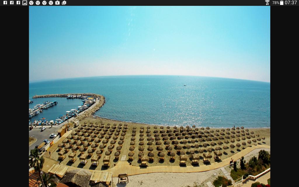 Panikos Beach Apartment I Larnaca Esterno foto